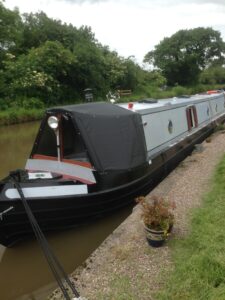 Narrowboat cratch cover T13